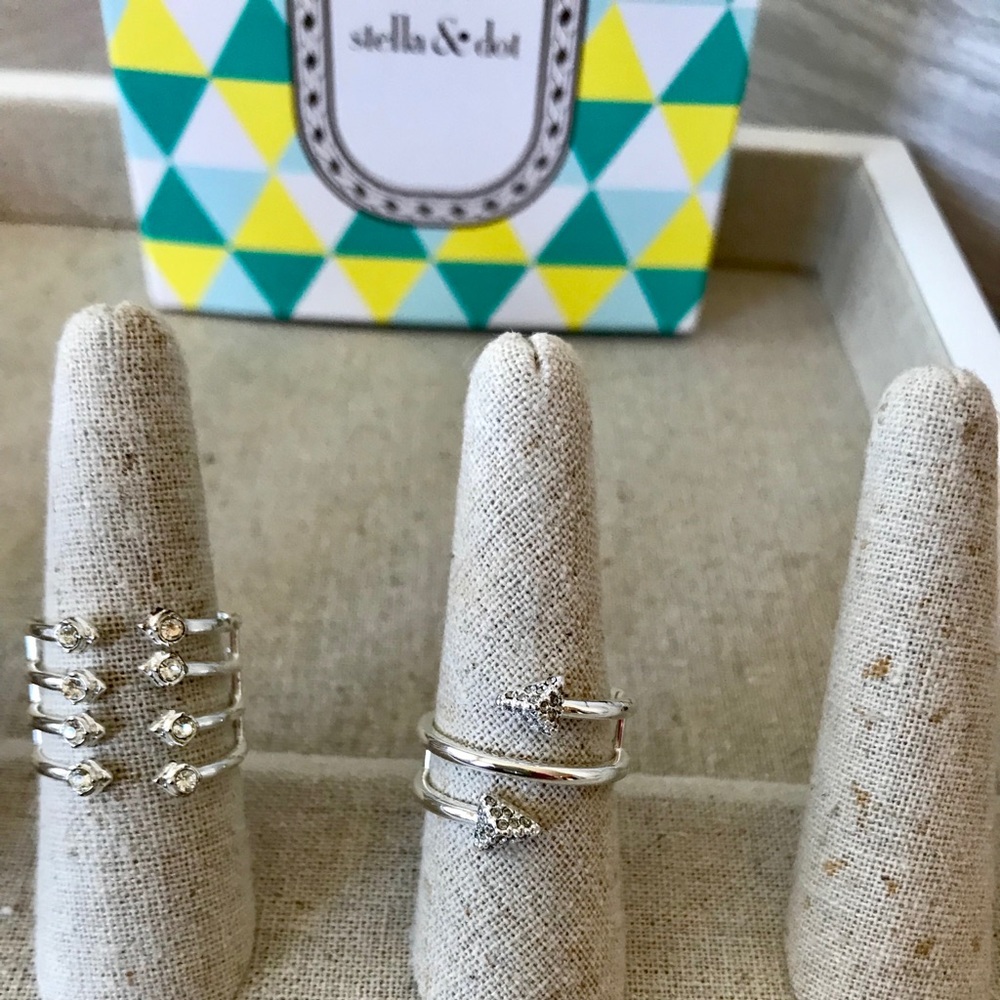 Stella & Dot Winding Arrow Ring